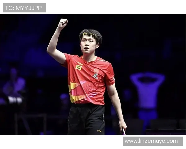 足球明星ok手势图片展示运动员自信风采与积极态度的完美瞬间