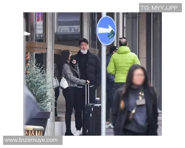 韩国男友陪伴女足球明星观看比赛的甜蜜瞬间与感人故事 韩国男友陪伴女足球明星观看比赛的甜蜜瞬间与感人故事